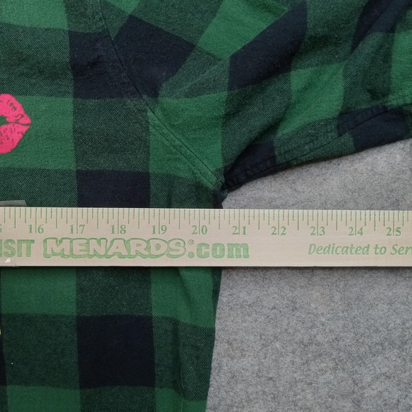 Betty Boop Shirt Womens Medium Green Plaid Flannel Button Front Graphic Top - Picture 7 of 8
